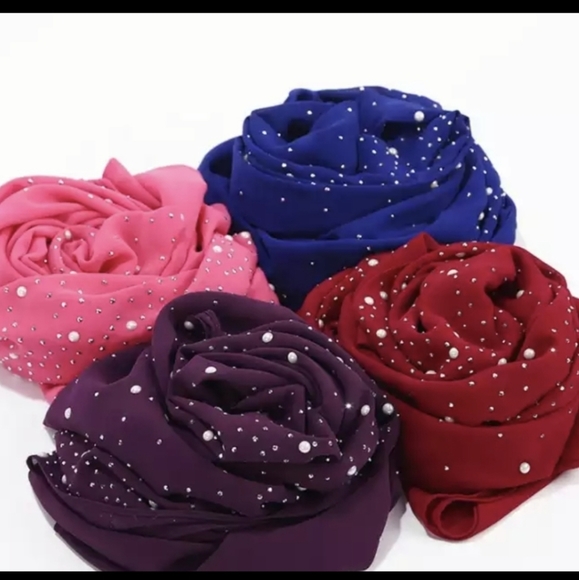 Scarf - Picture 3 of 6